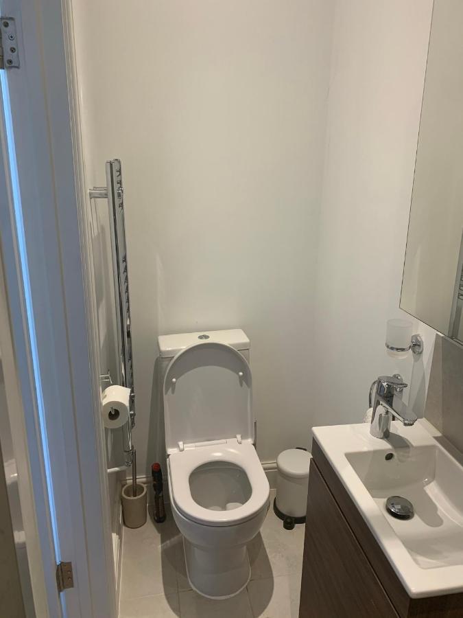 לונדון Beautiful One Bedroom Flat In The Heart Of Notting Hill Gate מראה חיצוני תמונה