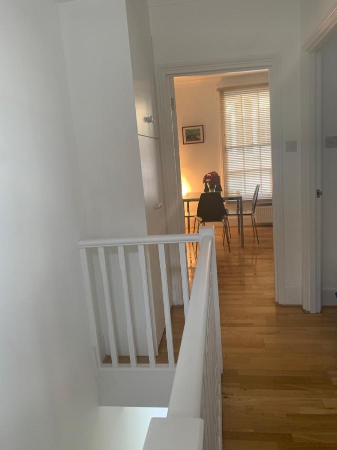 לונדון Beautiful One Bedroom Flat In The Heart Of Notting Hill Gate מראה חיצוני תמונה