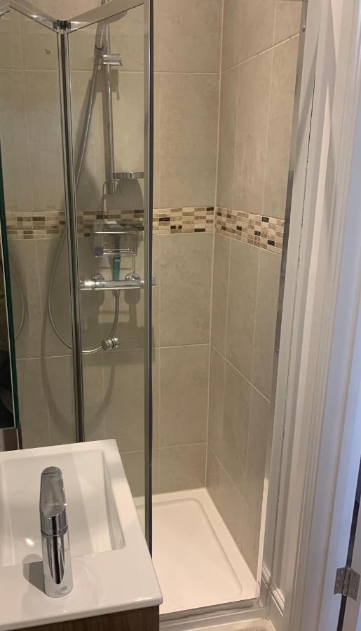 לונדון Beautiful One Bedroom Flat In The Heart Of Notting Hill Gate מראה חיצוני תמונה